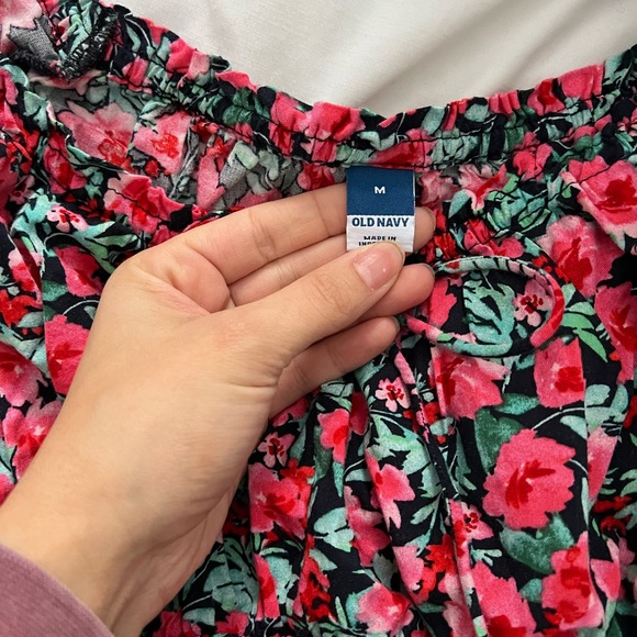 Old Navy Peasant top - Picture 2 of 2